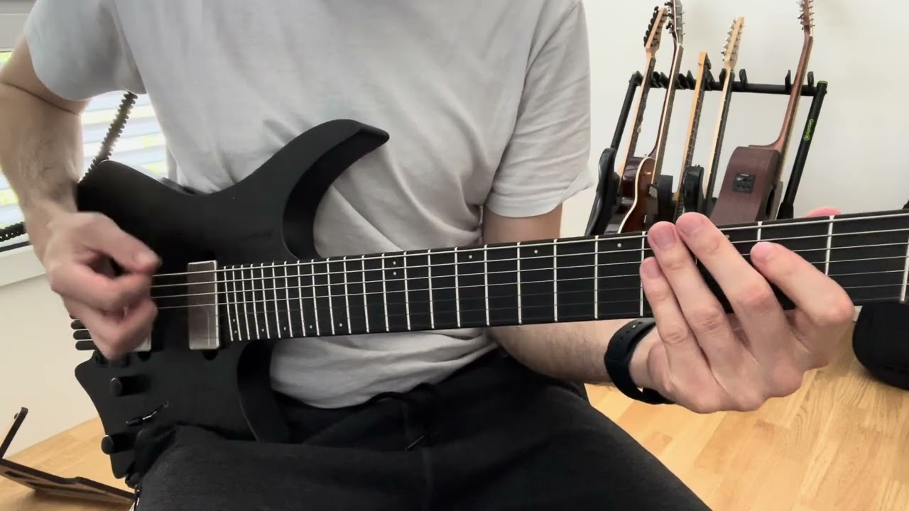Roberto Barlocci playing the Everybody Dance Now intro riff on electric guitar.