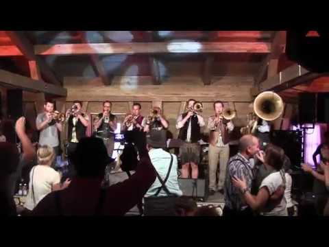 da Blechhauf'n feat. Christoph Moschberger - Kannst du Knödel kochen - Woodstock der Blasmusik 2017