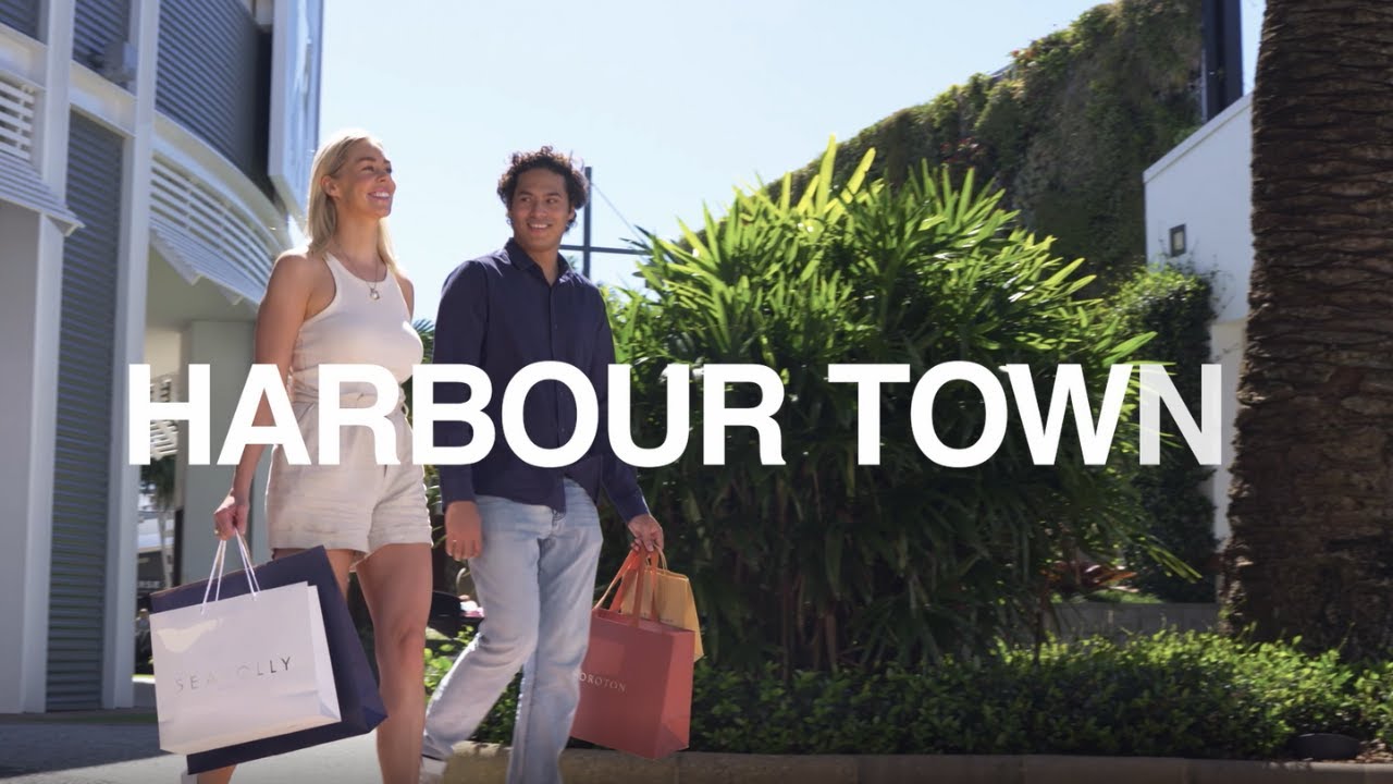 Discover the highlights of Harbour Town Premium Outlets.