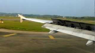 preview picture of video 'Plane landing at Guilin Airport (China)'