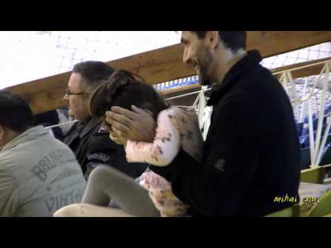 Mateo Garralda, cu fetita la meciul de volei Stiinta Bacau-CSU Cluj