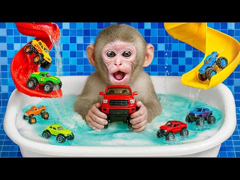 KiKi Monkey bath in Bubble Bathtub with Monster Truck Car Toy Playset vs Puppy | KUDO ANIMAL KIKI