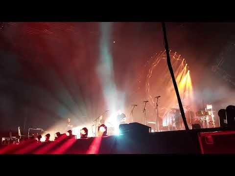Brit Floyd 'Shine on you crazy Diamond' (parts VI-IX) Mitsubishi Electric HALLE Düsseldorf 2025
