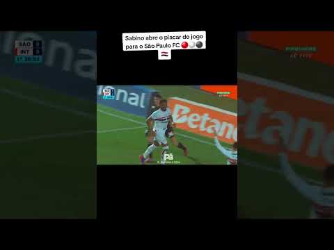 São Paulo FC 🔴⚪⚫🇾🇪 abre o placar do jogo com gol de Sabino, agora São Paulo FC 1x0 Internacional