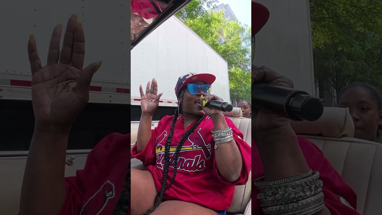 Ebony Eyez Proves St. Louis Has Always Had Talent #live #music #performance