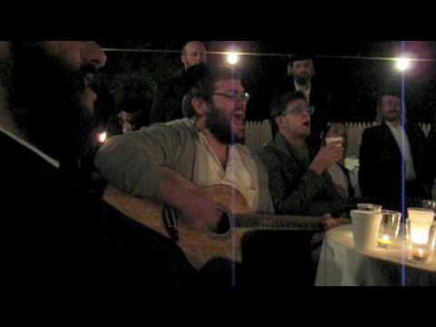 Vachnacht son of Pester Rebbe - Yoely Lebovits - Lipa singing