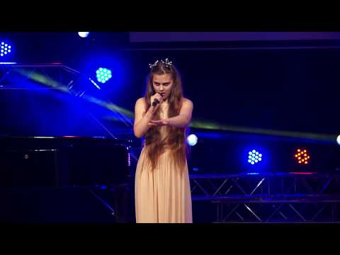 Kornelija Suchodimcova - „Rise like a phoenix“