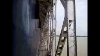 preview picture of video 'World's Longest bridge travelled in train...awesome Rajahmundry Godavari Bridge'
