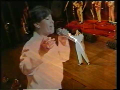 LUISA MOLINA LE CANTA A MEXICO