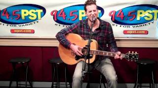 Matt White performs &quot;Falling In Love With My Best Friend&quot; in the PST Live Lounge