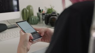 BlackBerry Mobile Spotlight: Yesi 📷 Editorial Photographer