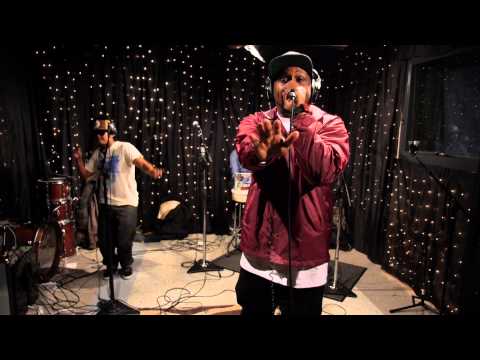 Fearce Vill - Yvette Glover (Live on KEXP)