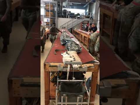 Fastest T-11 main parachute packer ever , real rigger 💪🏽💪🏽