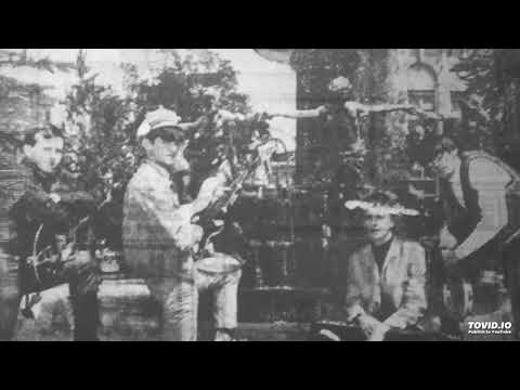 The Noblemen - She Still Thinks I Love Her