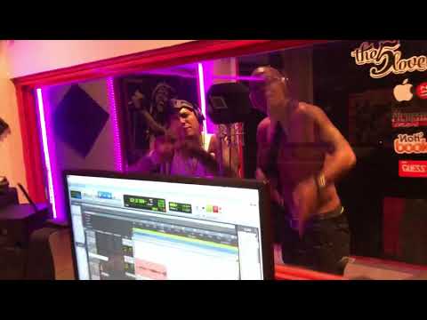 Chamaco Ft. Mr. Wolf - Se Cayó