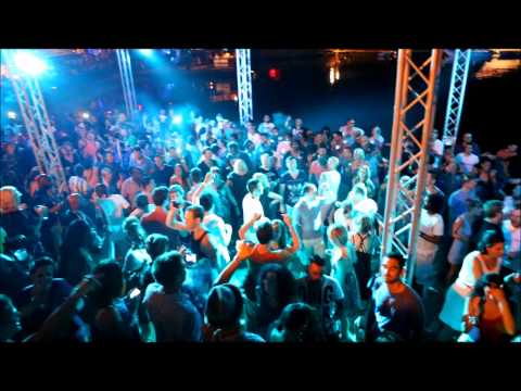 Suncebeat - Sunday Night - Rich Medina - Beach Stage - "Days like This" (Colin Williams)