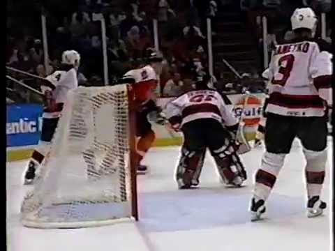 Eric Lindros headbutts Scott Stevens '95 playoffs