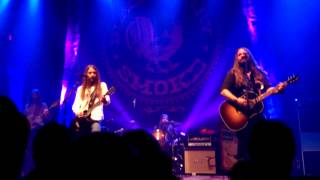 One horse town (blackberry smoke)