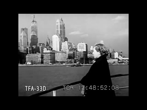 Florence + the Machine & Billy Bragg - Fairytale Of New York (Lyric Video) [Christmas Song]