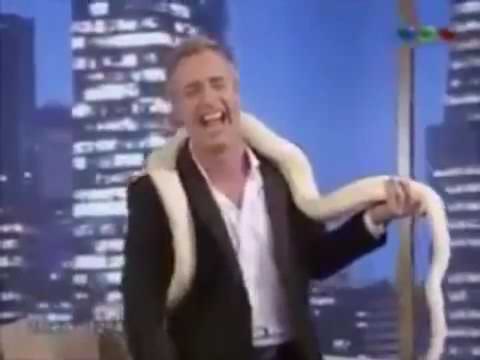 Marley se asusta con una serpiente