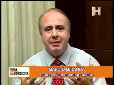 Entrevista com técnicas de negociação.