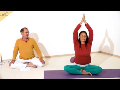 Erhobene Yoga Gebets-Pose im Sitzen - Yoga Asana Lexikon