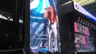 Jess Glynne intro and Don&#39;t be so hard on yourself. Capital FM Summertime ball 2016