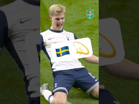 🇸🇪 💫 Lucas Bergval scores his first #tottenham goal! #carabaocup