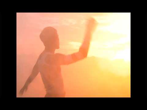 Ray Laurél - Freak (Official Video)