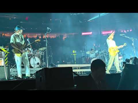 Vampire Weekend - Hannah Hunt (live Madison Square Garden, NYC - 10/6/2024)