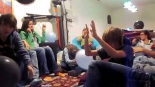 &quot;10 Mile Stereo&quot; Beach House [Life in reverse]