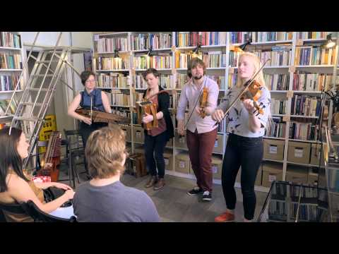 Rim playing "Yrsnö" by Mats Edén at Arkadia Bookshop, video by Héctor Montes