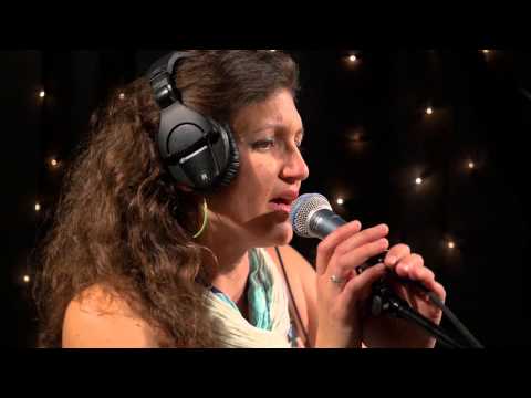 Salt Petal - The Glance (Live on KEXP)