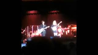 Glen Campbell children perform