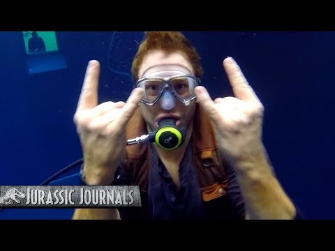 Jurassic World: Fallen Kingdom (Featurette 'Chris Pratt's Jurassic Journals: Pete Harcourt')