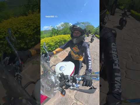 Encuentro de Royal Enfield, ReUnion Oct. 2025. Rodada San José del Guaviare - San Gil Santander.