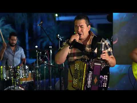 EN EL PUEBLO SE RUMORA