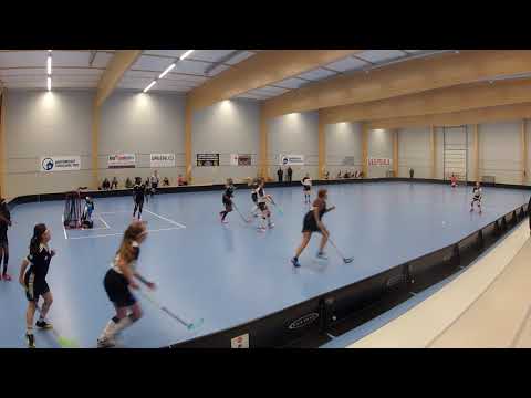 18.9.2019 FC Tuusula B-tytöt - Icehearts C-tytöt - erä 3/3 Tuusulan salibandyhalli