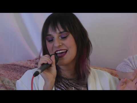 HolyChicks - Nincs viszlát (Official Akusztik Video)