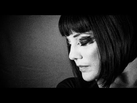 Armelle Yons - C'est mon secret (Official Music Video) © Armelle Yons