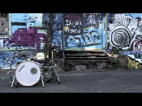 Drum beat on the street!.mov
