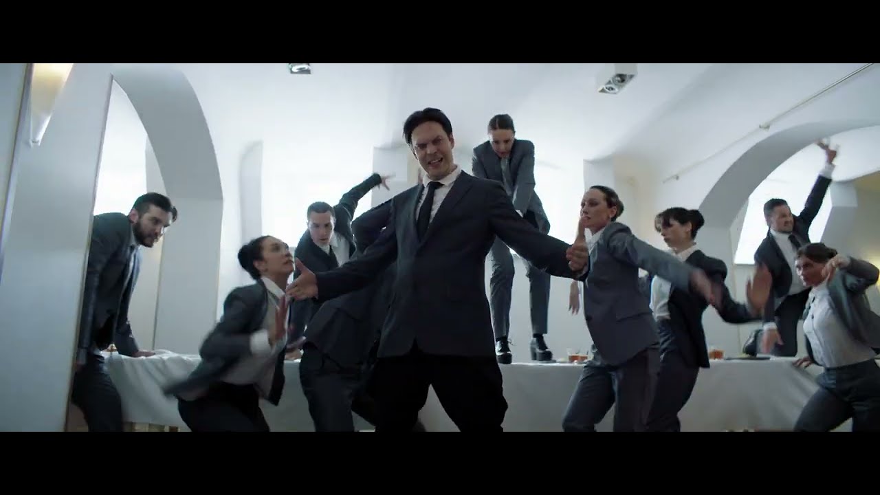 Miniature de la vidéo ANTERO VAROVAINEN JA ONNENKIVI elokuvateattereissa 13.10.2023 (kohtausklippi: Protokollalaulu) du film Arnold Cautious and the Happiness Stone