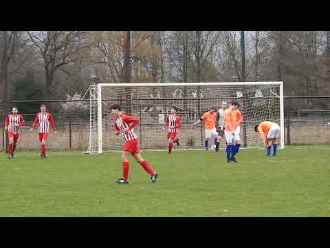 3. 1-1 Even later scoort ook Boekoel na een vrije trap. Wel met een mislukte trap van aanvaller.