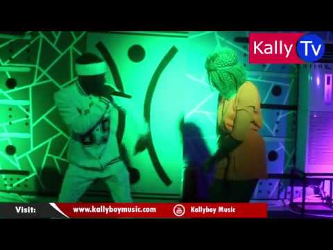 DAKIKA 5 ZA AKALI HO KWENYE SHOW YA NYANZA FESTIVAL 2018