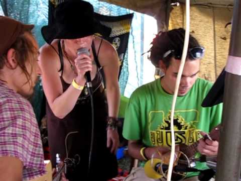 Acoustic live session fi di Rastafari Radio - Mr.Marley - Reggae Area 2012