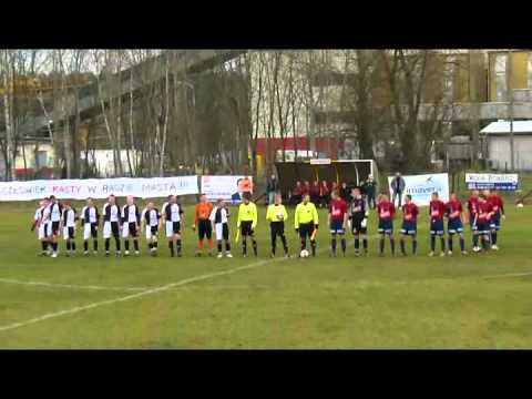 Mecz Kasta Majowe vs rezerwa Pogoni - wejście zawodników (1/2)