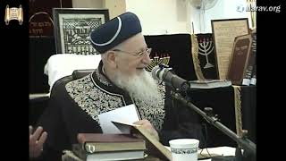 הלכות ברכת הפירות וט"ו בשבט  - שיעורי מנחת יהודה - מרן הרב מרדכי אליהו (הרב מרדכי אליהו זצ"ל) - התמונה מוצגת ישירות מתוך אתר האינטרנט יוטיוב. זכויות היוצרים בתמונה שייכות ליוצרה. קישור קרדיט למקור התוכן נמצא בתוך דף הסרטון