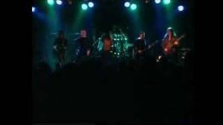 Penumbra live - Enclosed