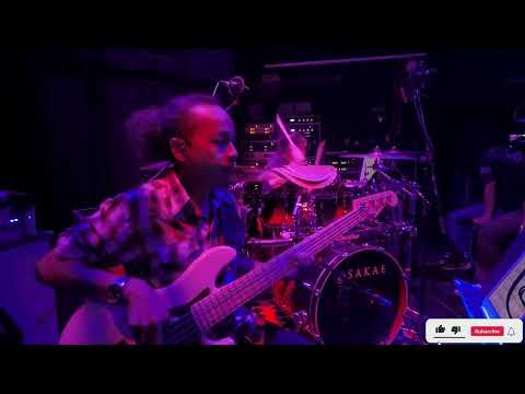 RAJA GELEK & PENASARAN - LINA POM POM vs RINA NOSE - BASS CAM - BIG STAGE 2023 - MINGGU 8