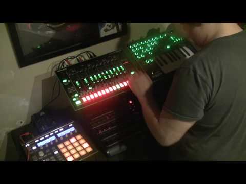 Mr. Dillinger - Live Techno Jam